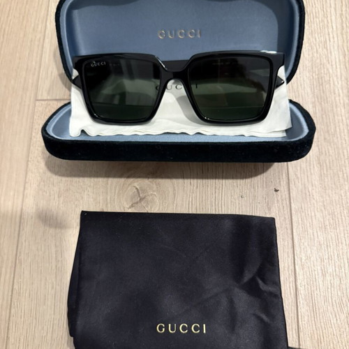 Gucci GG1540S unisex sunglasses, black