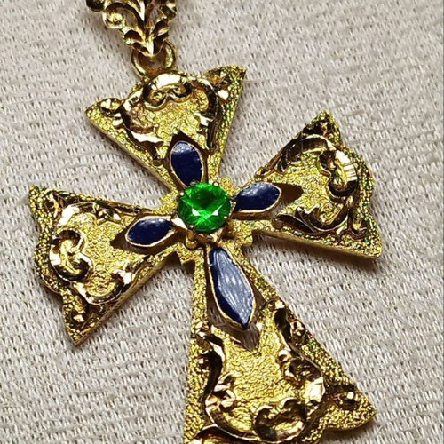 Handmade 14K Yellow Gold Orthodox Cross with Certified Tsavorite Garnet, New