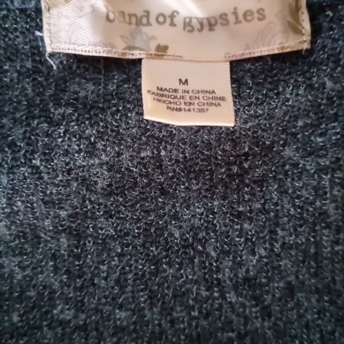 Crop winter sweater like new, dark green, size M
