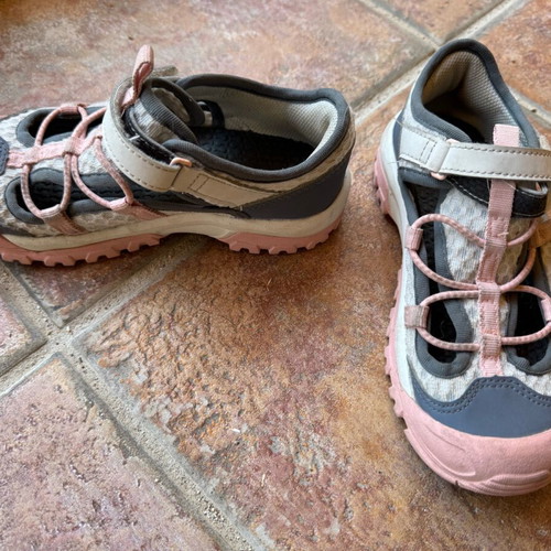 Children's seasonal shoes used, size 31, grey and pink