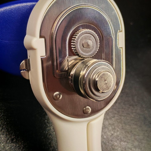 Tupperware can opener new, stainless steel and plastic