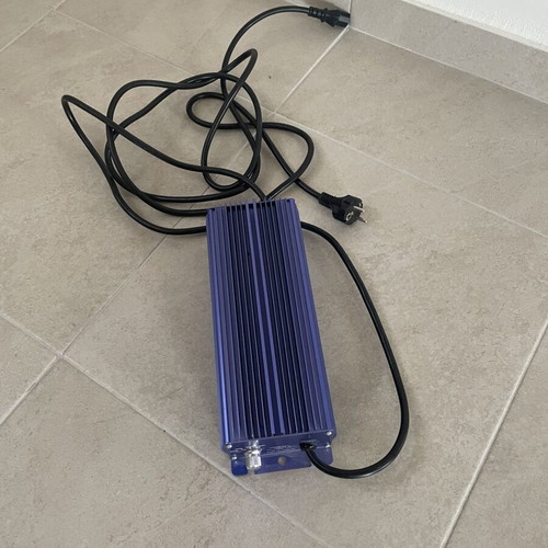 Lumatek Ultimate Professional Ballast 600W digital transformer like new
