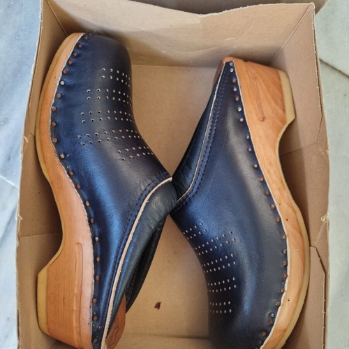 Bastad Original Swedish Clogs size 38 new, blue leather