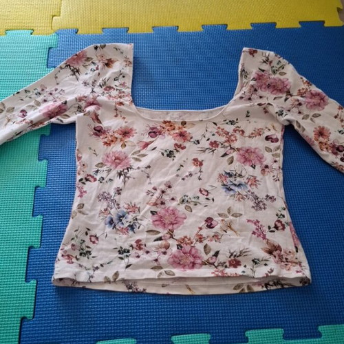 Bershka spring floral shirt used, size S, multicolor