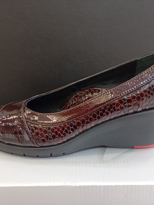 Relax Anatomic platform shoes, dark burgundy leather, size 37