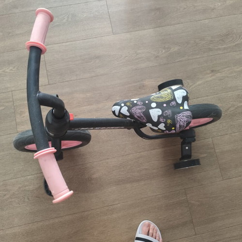 Chipolino Max Bike Balance Bicycle with Training Wheels and Pedals Pink like new