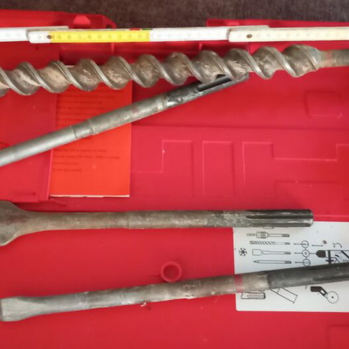 Hilti TE 74 rotary hammer like new with extra 57mm chisel