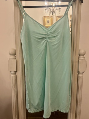 Top H&M σαν καινούργιο, με ρυθμιζόμενα τιραντάκια, πράσινο τιρκουάζ, μέγεθος M