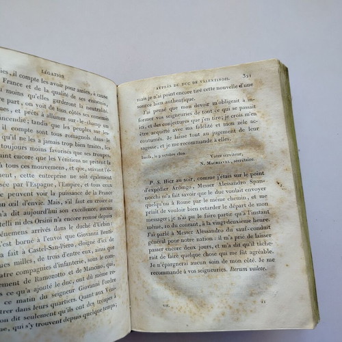 Machiavelli book "Oeuvres Completes De Machiavel" used, Paris 1824