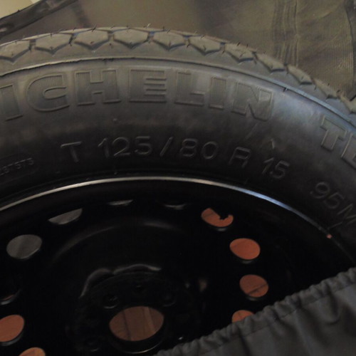 Genuine spare tire new 125/80/15 for Alfa Romeo GTV TS & Spider with cover and accessories