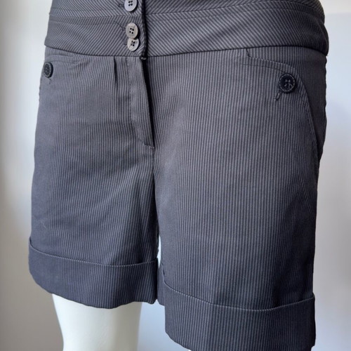 New Look striped shorts size M like new, black and grey