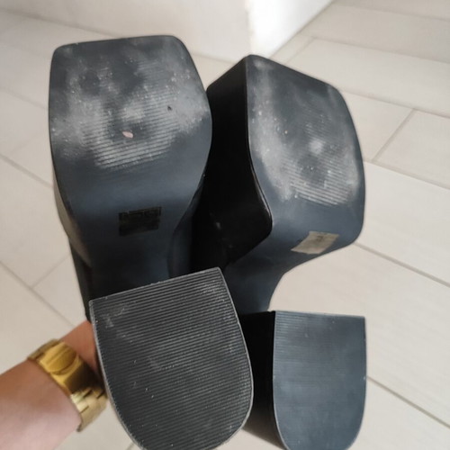 Mules L.Day size 38 like new, black and beige