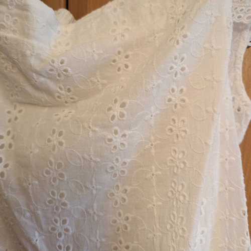 Toi&Moi broderie set white maxi skirt and top like new