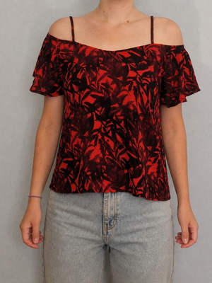 Off Shoulder Blouse used, size S, black and pink