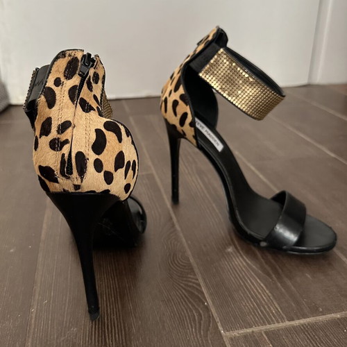 Steve Madden high heel sandal, like new, black with leopard and gold strap