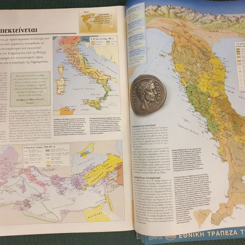 Atlas of World History 9 volumes like new, color maps