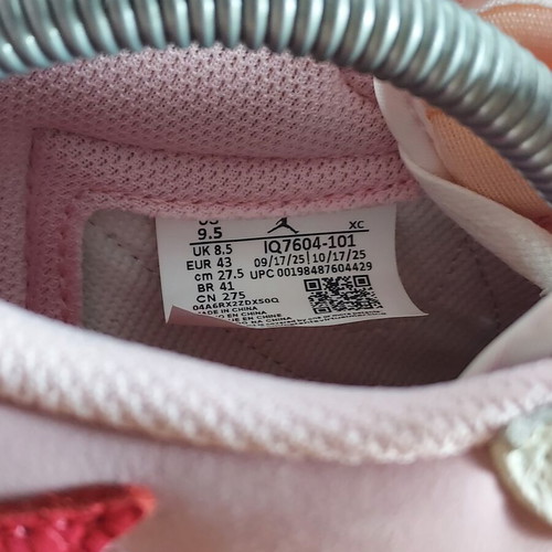 Jordan Retro Low OG SP Travis Scott sneakers, pink