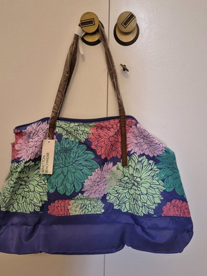 Benetton beach bag purple floral beachwear new shoulder-hand