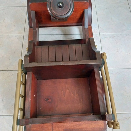 Rocking wooden car made of beech and pine