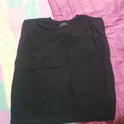 T-shirts set of 3 like new, size L