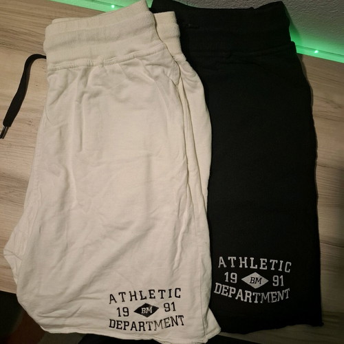 Bodymove shorts used, white and black