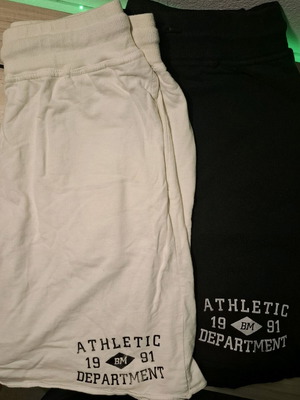 Bodymove shorts used, white and black