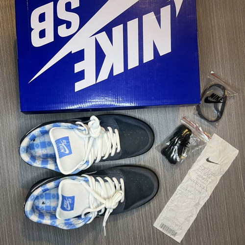Nike SB Dunk Low Blue/Gray like new size 43 with box and extra laces