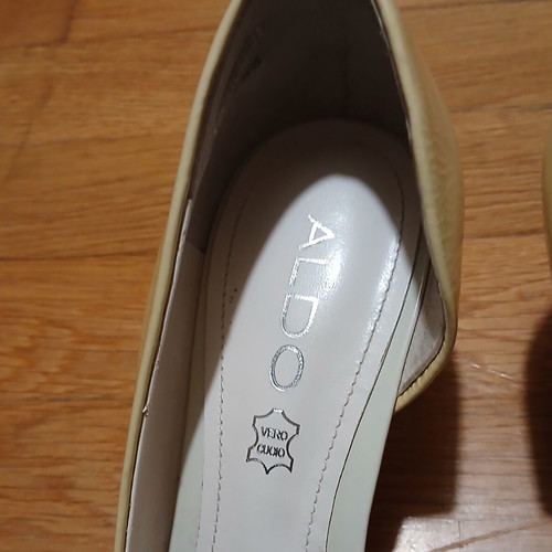 Aldo leather open toe stilettos size 38 like new beige
