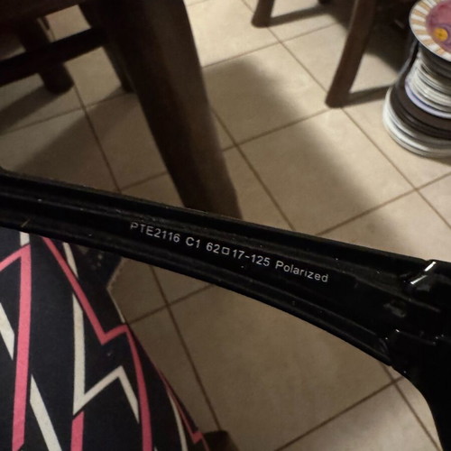 Elgio men's sunglasses like new, black