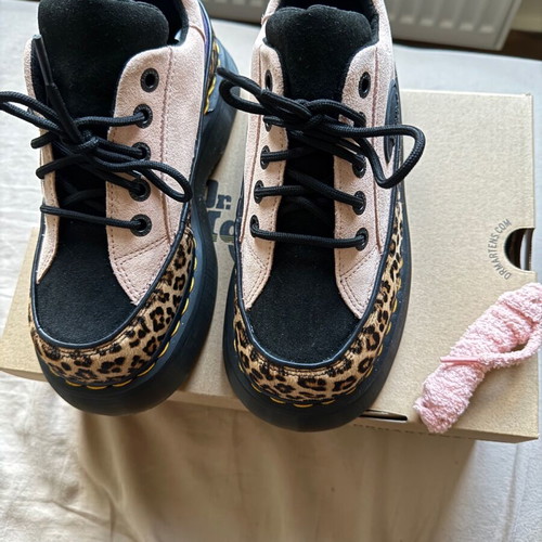 Dr. Martens Buzz 5I καινούργια, μέγεθος 37