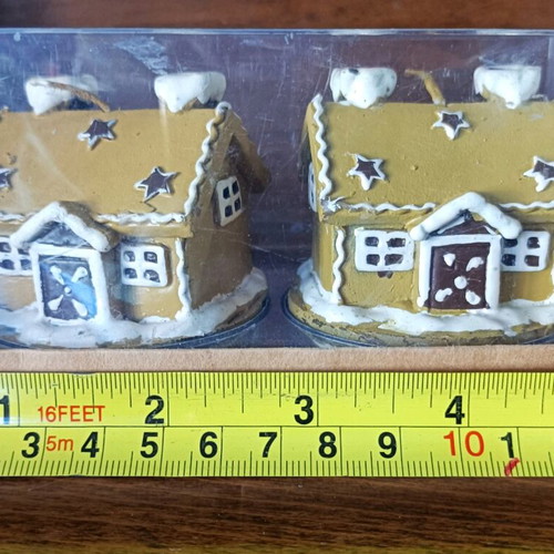 Trimar Christmas candles like new, gingerbread house design