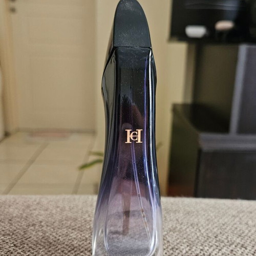 Good Girl Carolina Herrera perfume bottle 30ml like new, authentic