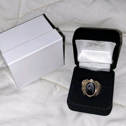 Men's gold ring new with horseshoe and horse design natural onyx 14k