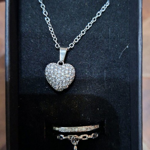 Two-sided pendant and ring set new, 18K gold plated
