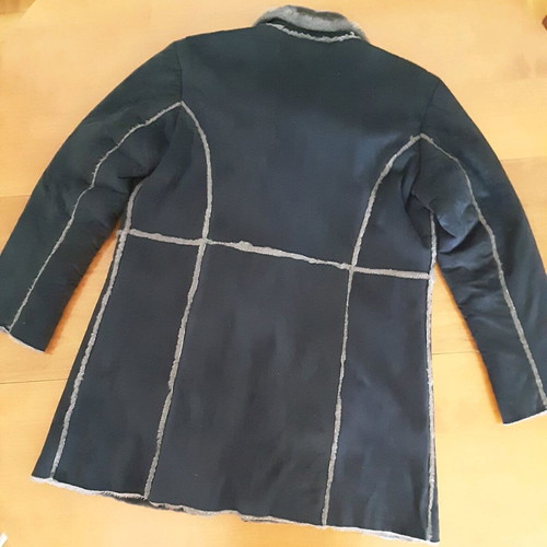 Women's suede-type coat used, lightly worn