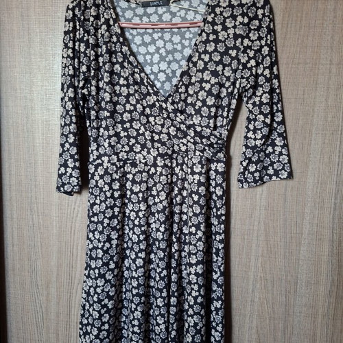 Floral dress Simple new, medium size, black and beige