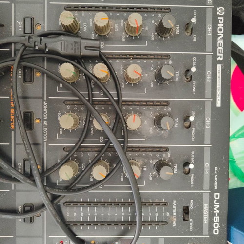 Pioneer DJM-500 mixer and Pioneer EFX500 silver effect processor used