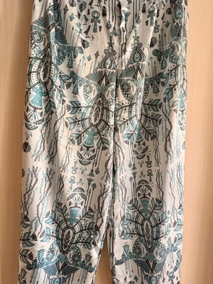 Wide Leg Pants like new, size L, silk texture, high waist