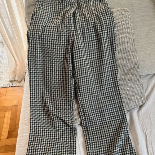 Sisley checked pants like new, straight cut with side slit