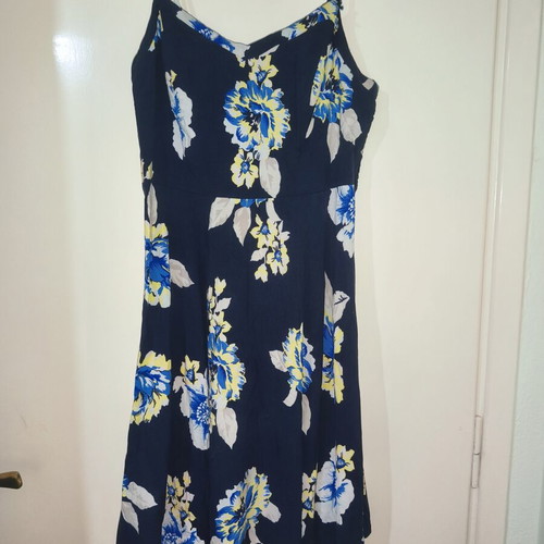 Old Navy Blue Floral Summer Dress like new, medium size