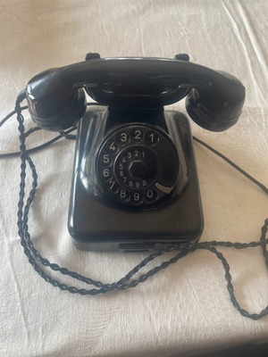 Bakelite antique rotary dial telephone like new