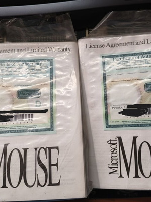 Microsoft Mouse new, pack of 2, sealed with authenticity certificate