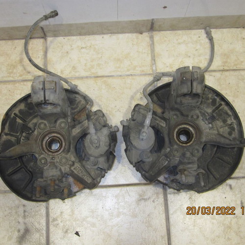 Front hubs for VW Golf 5 '05-'08 1600cc used