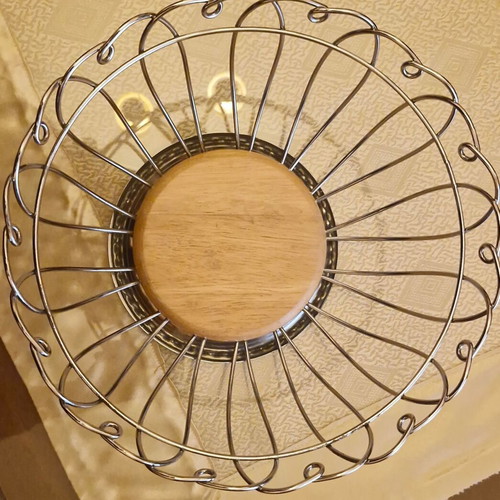 Metal basket like new