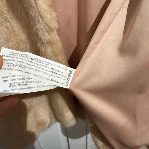 Pull & Bear fur size Small like new, beige