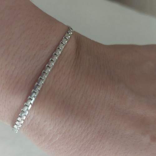 Bracelet from stainless steel like new, silver color, length 17+5 cm