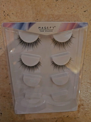 False eyelashes new, all together
