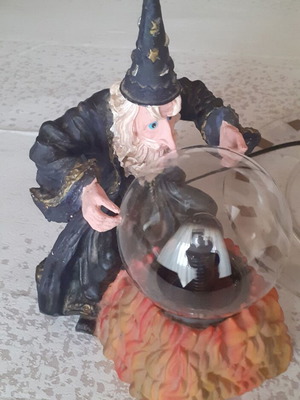 Merlin wizard with plasma lamp like new