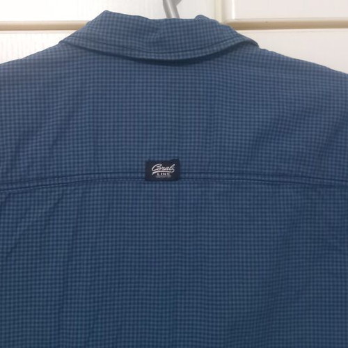 Small short-sleeve shirt for 13-14 years old, like new, black and blue