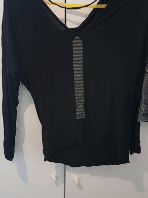 Attrattivo blouse size M black with back design